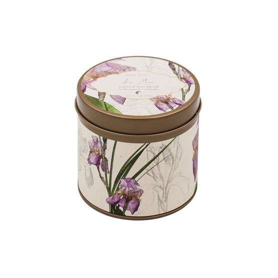 Moonlit iris with gossamer hints of jasmine and the delicate freshness of wild violets.